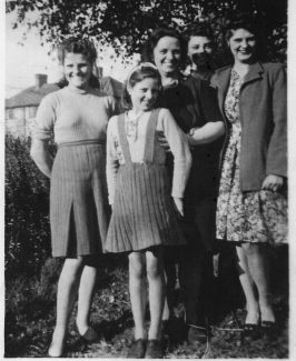 from left me, Phyllis, Mum, Bob & Eileen | Joan Shirmer