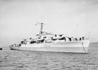 H.M.S. Lark photographed at Greenock on 1st April 1944 | © IWM A 22707